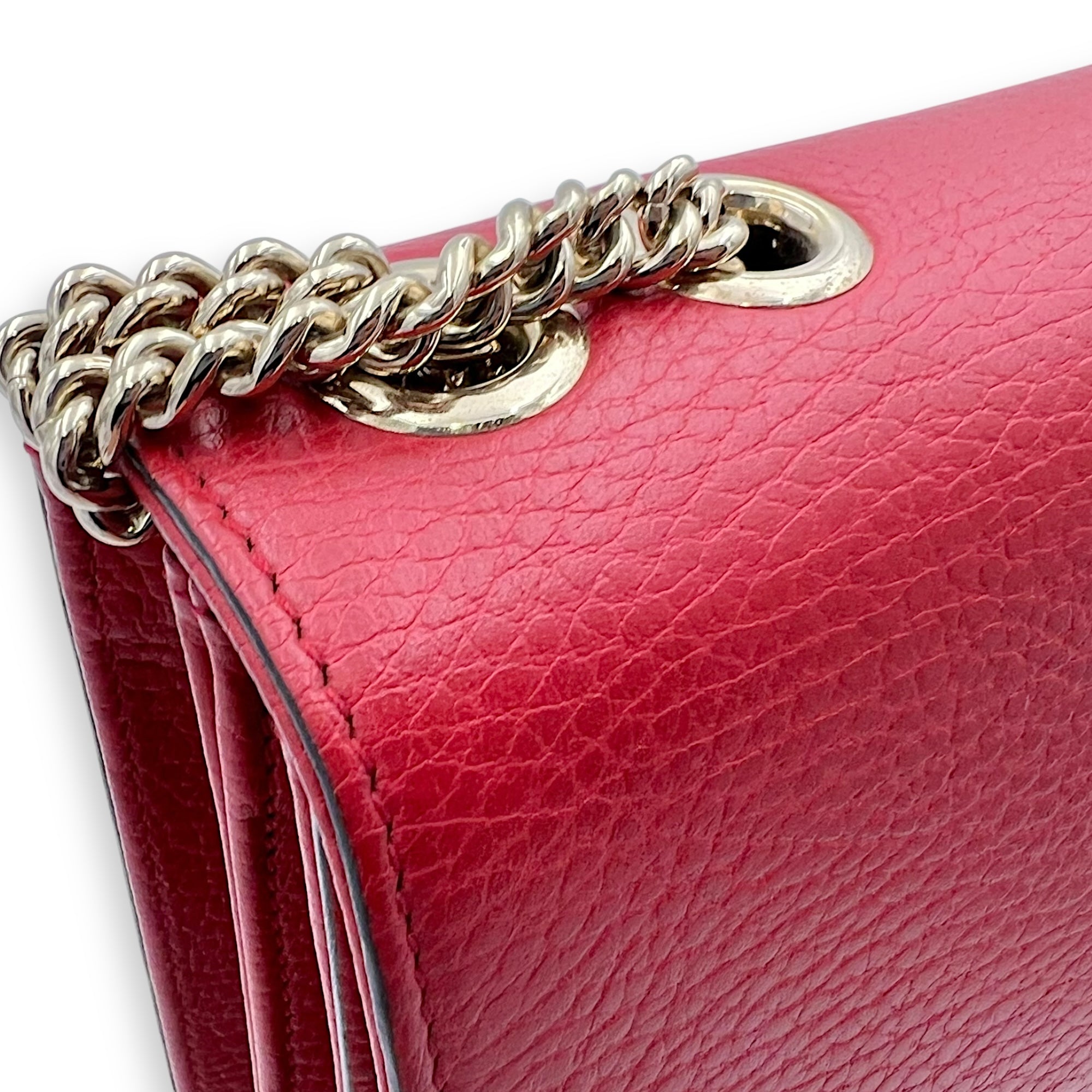 Gucci Interlocking G Shoulder Bag Red in Calfskin, Gold hardware_12