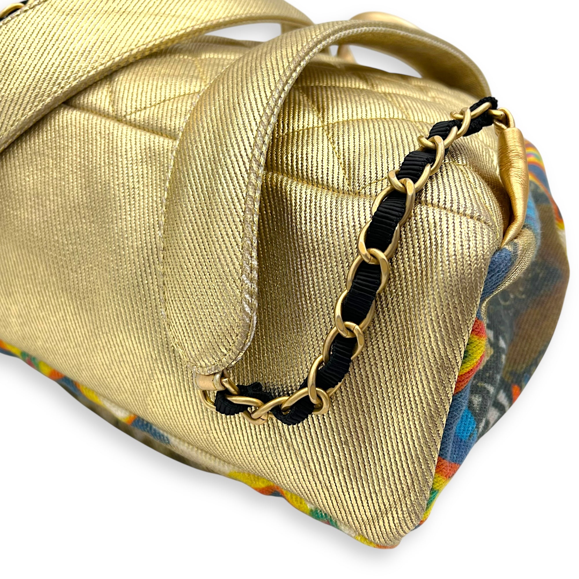 Chanel Grafitti Backpack Gold in Canvas, Gold hardware_11
