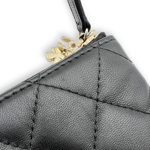 Chanel CC Pouch Black in Lambskin, Gold hardware_12