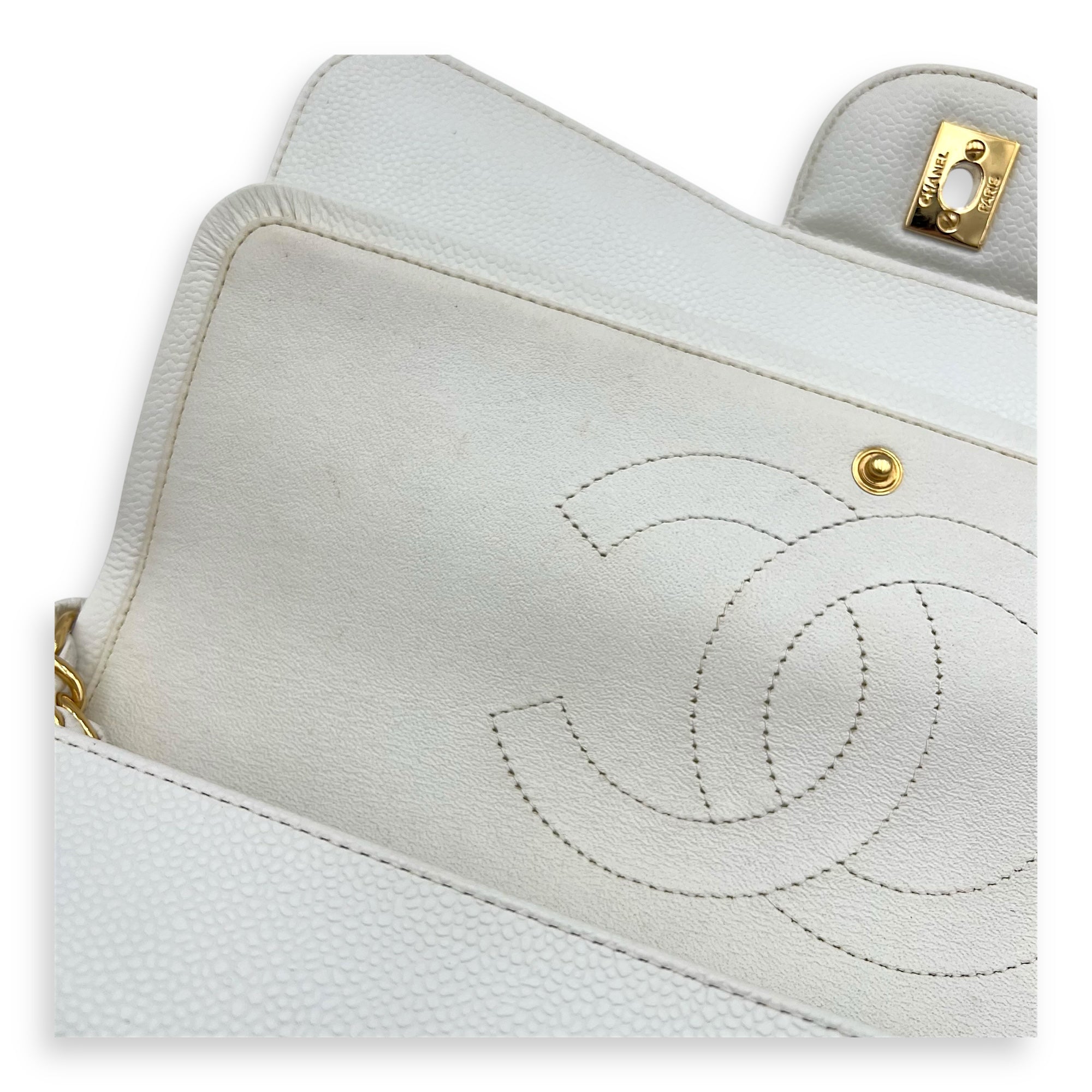 Chanel Classic Shoulder Bag Jumbo White in Caviar Leather, Gold hardware_5
