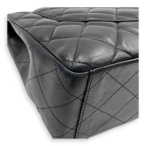 Chanel Classic Maxi Black Shoulder Bag in Lambskin, Silver hardware_4