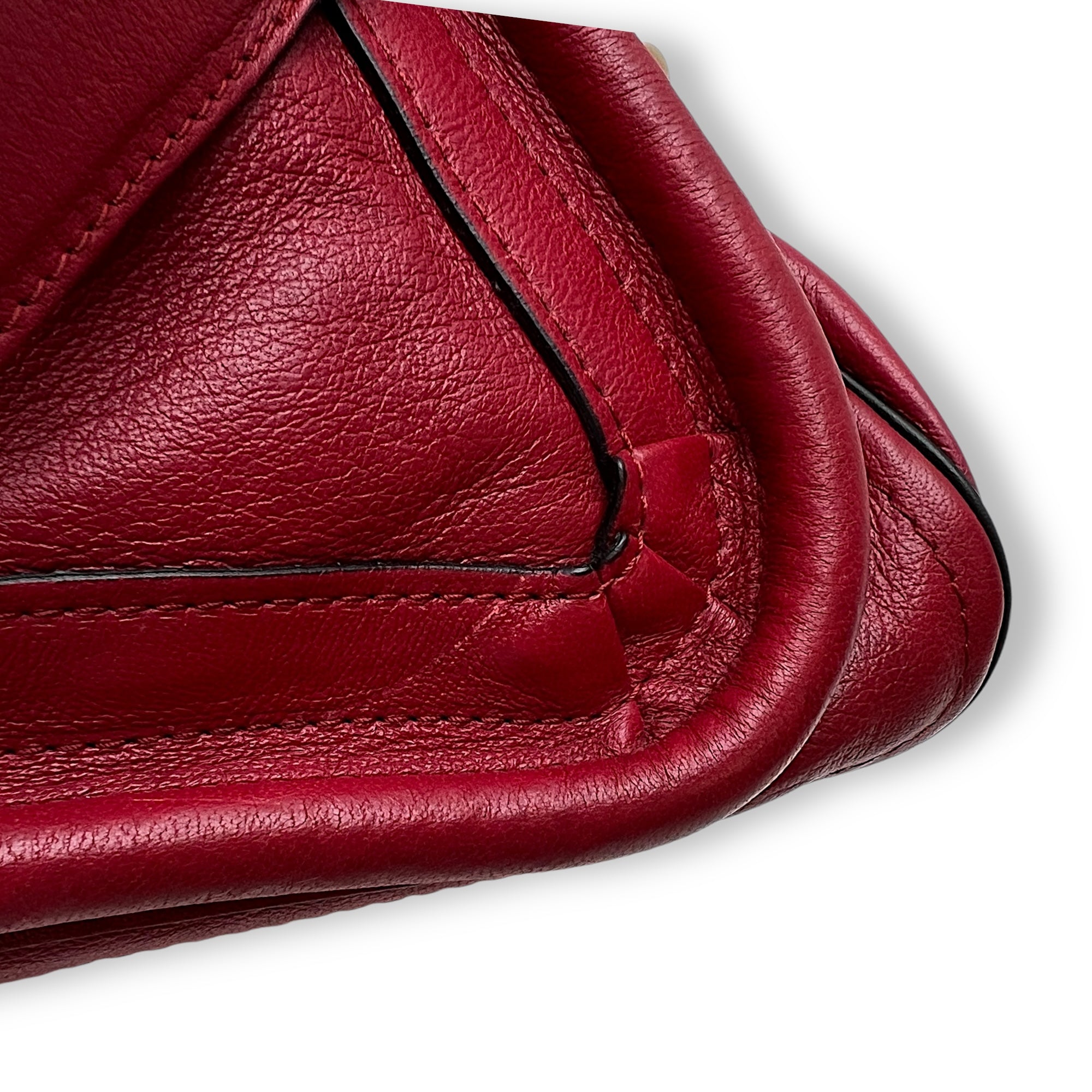 Paraty Shoulder Bag Red in Calfskin, Gold hardware