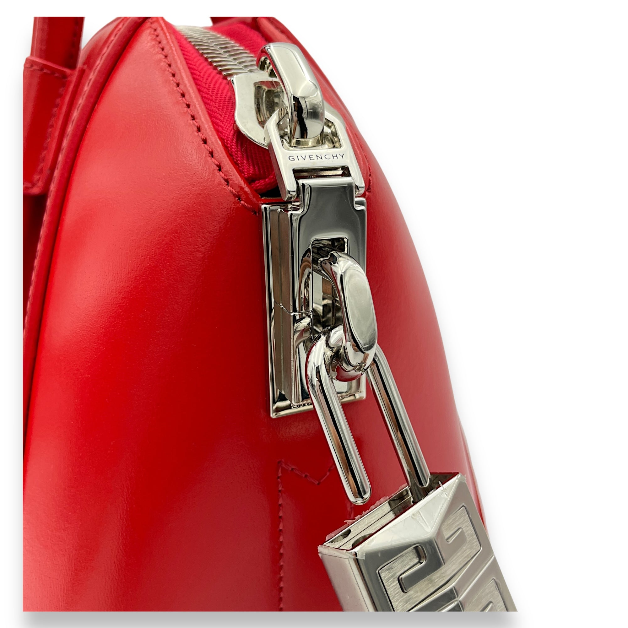 Lock Antigona Small Red Top Handle Bag in Calfskin, Silver hardware