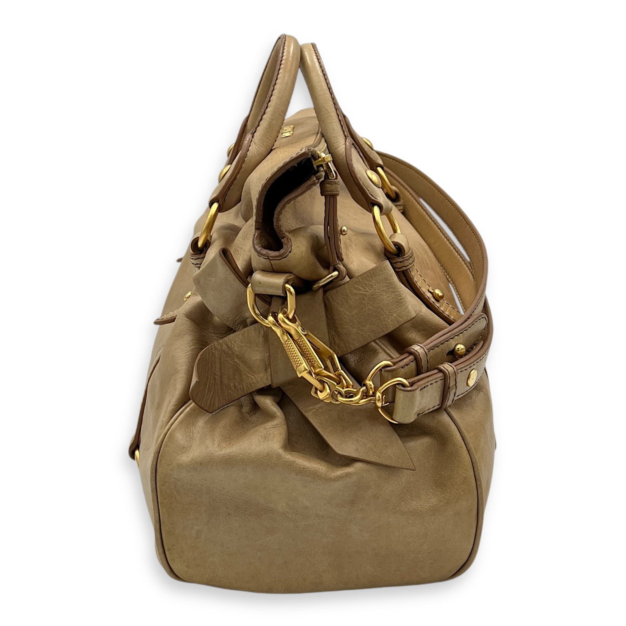 Vitello Lux Bow Shoulder Bag Brown in Calfskin, Gold hardware