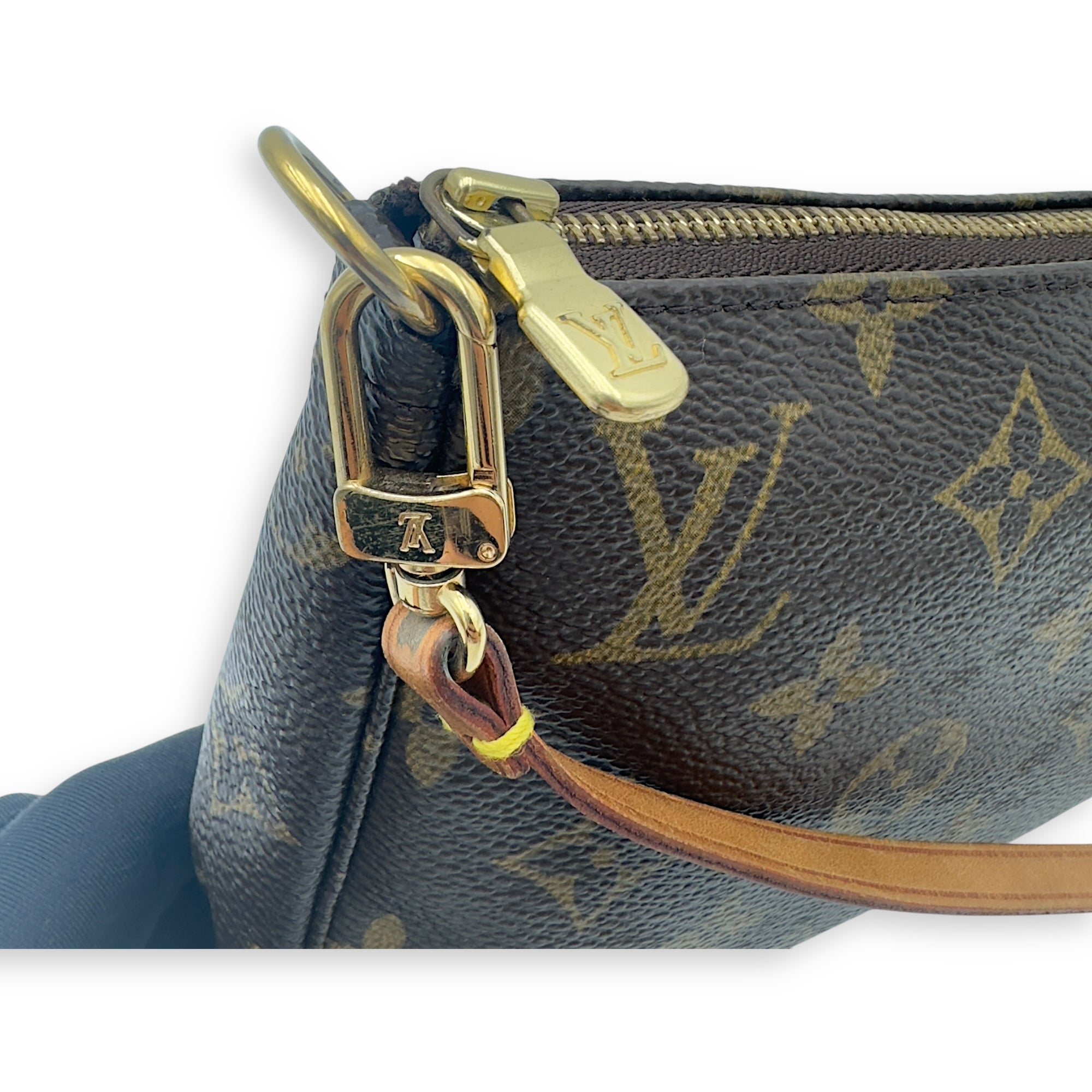 Louis Vuitton Pochette Accessoires Shoulder Bag Brown in Monogram Coated Canvas, Gold hardware_14