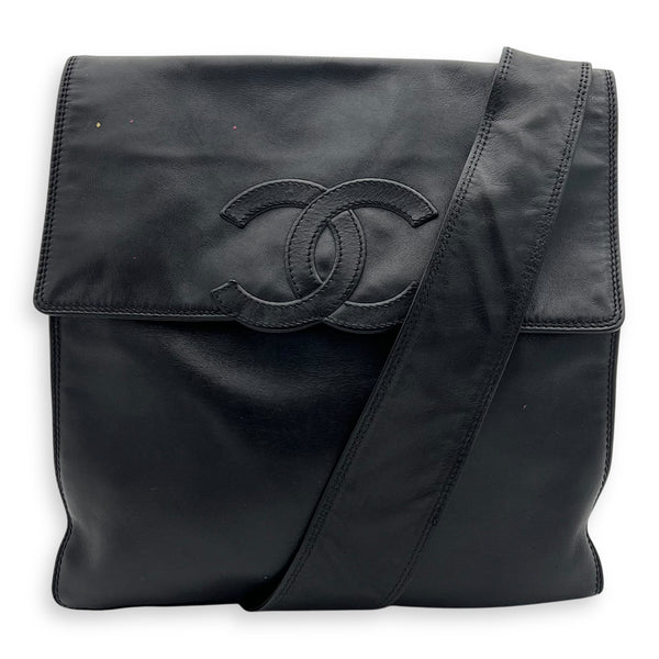 Chanel Vintage CC Black Crossbody Bag in Calfskin, Gold Chanel Vintage CC Black Crossbody Bag in Calfskin, Gold