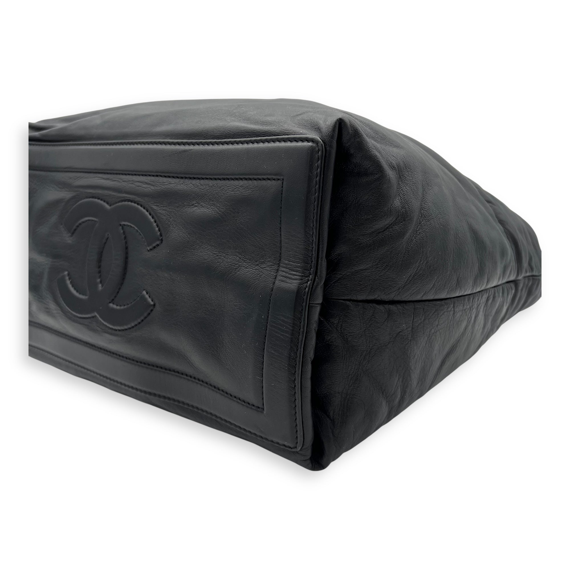 Chanel Reversible Cocoon Black Top Handle Bag in Calfskin, Silver hardware_8