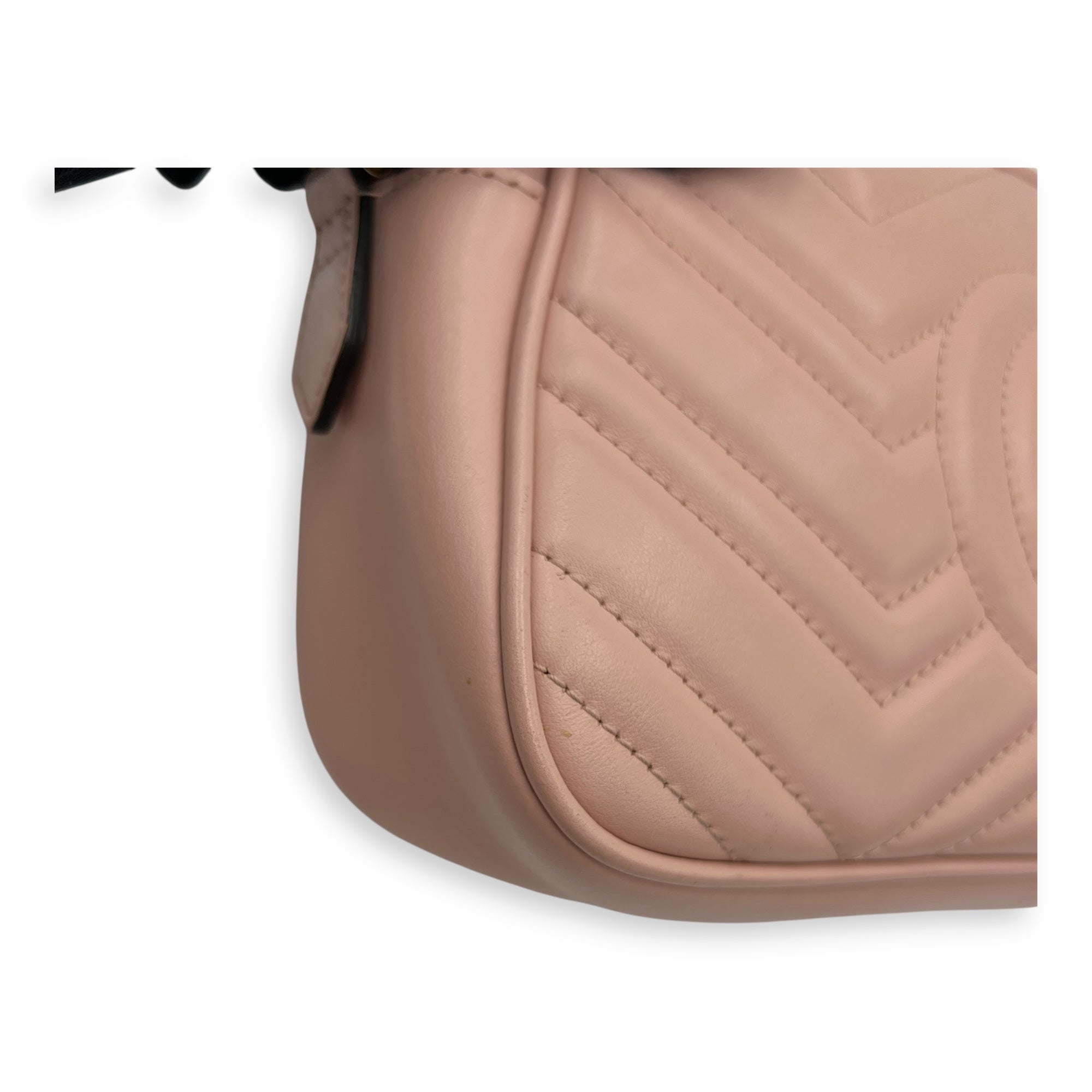 Gucci GG Marmont Crossbody Bag Pink in Calfskin, Gold hardware_9