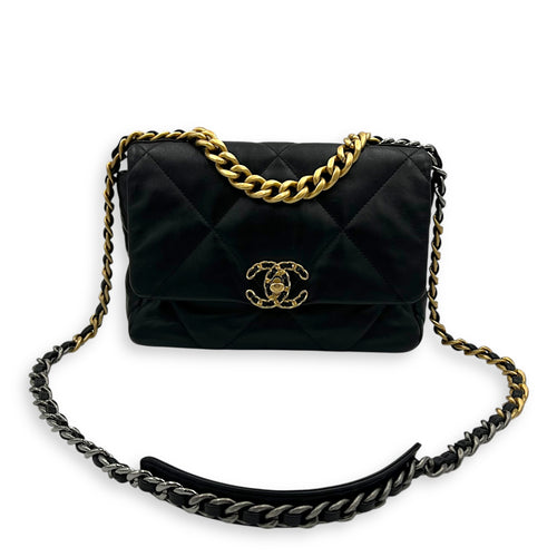 Chanel C19 Shoulder Bag Black in Others, Mixed hardware_13