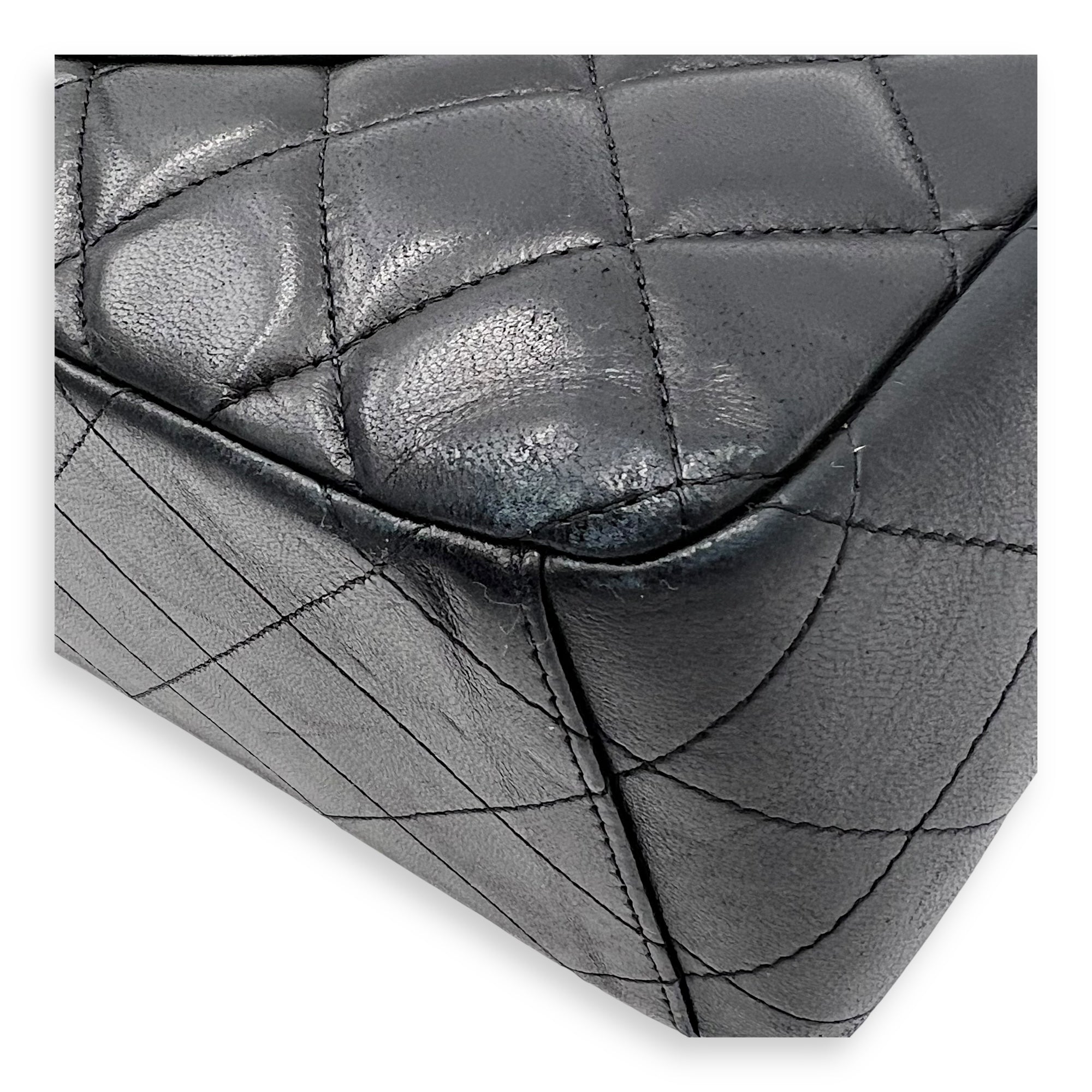 Chanel Classic Maxi Black Shoulder Bag in Lambskin, Silver hardware_5