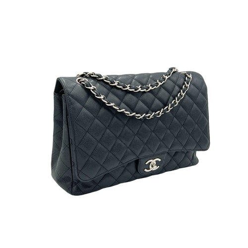 Classic Maxi Black Shoulder Bag in Caviar Leather, Silver hardware