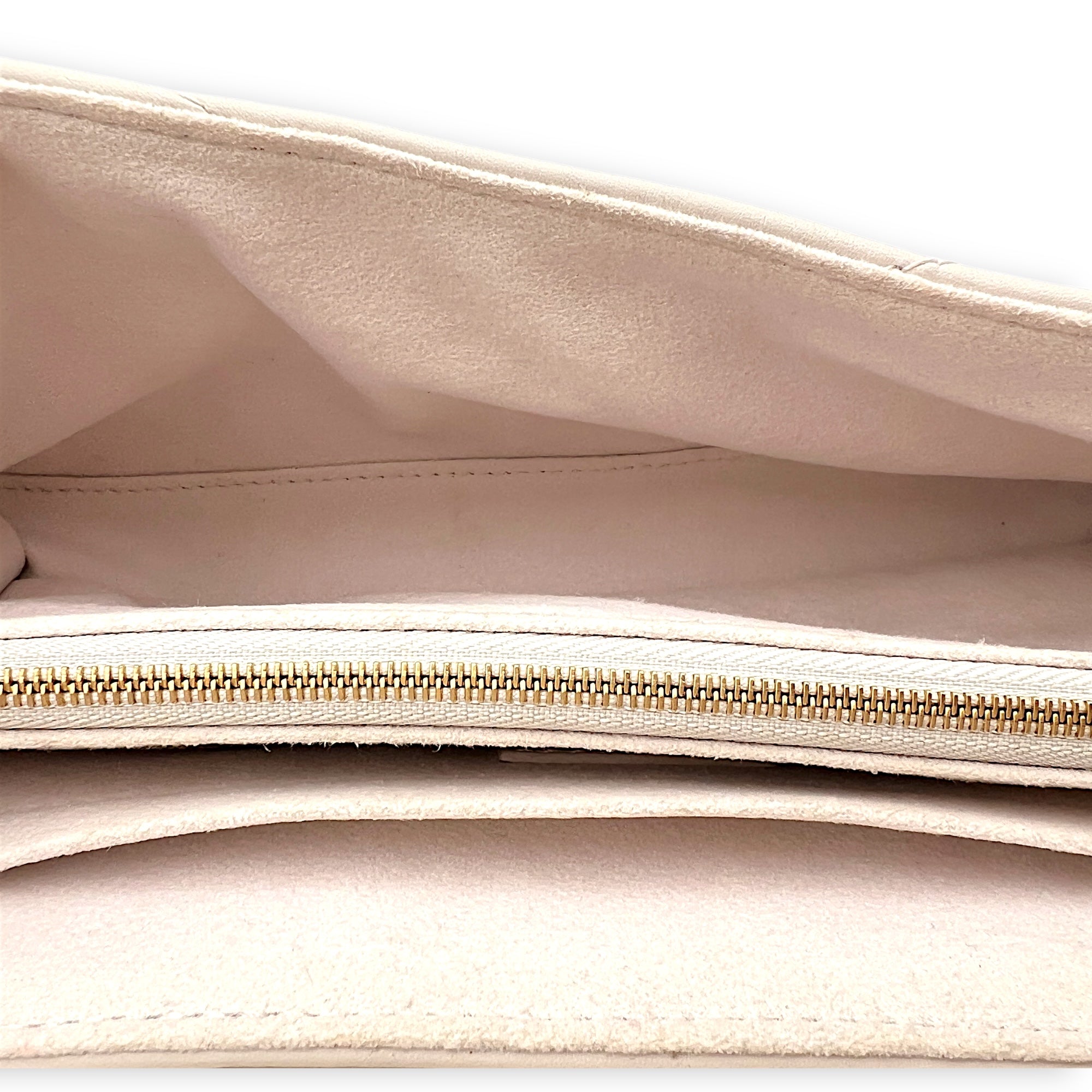 Chain Wave Beige Crossbody Bag in Calfskin, Gold hardware