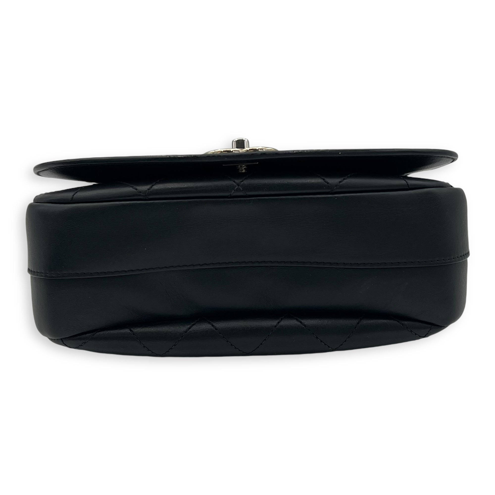 CC Shoulder Bag Black in Calfskin, Silver hardware