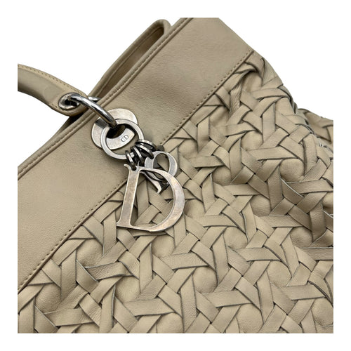 Avenue Cannage Weave Beige Top Handle Bag in Lambskin, Silver hardware