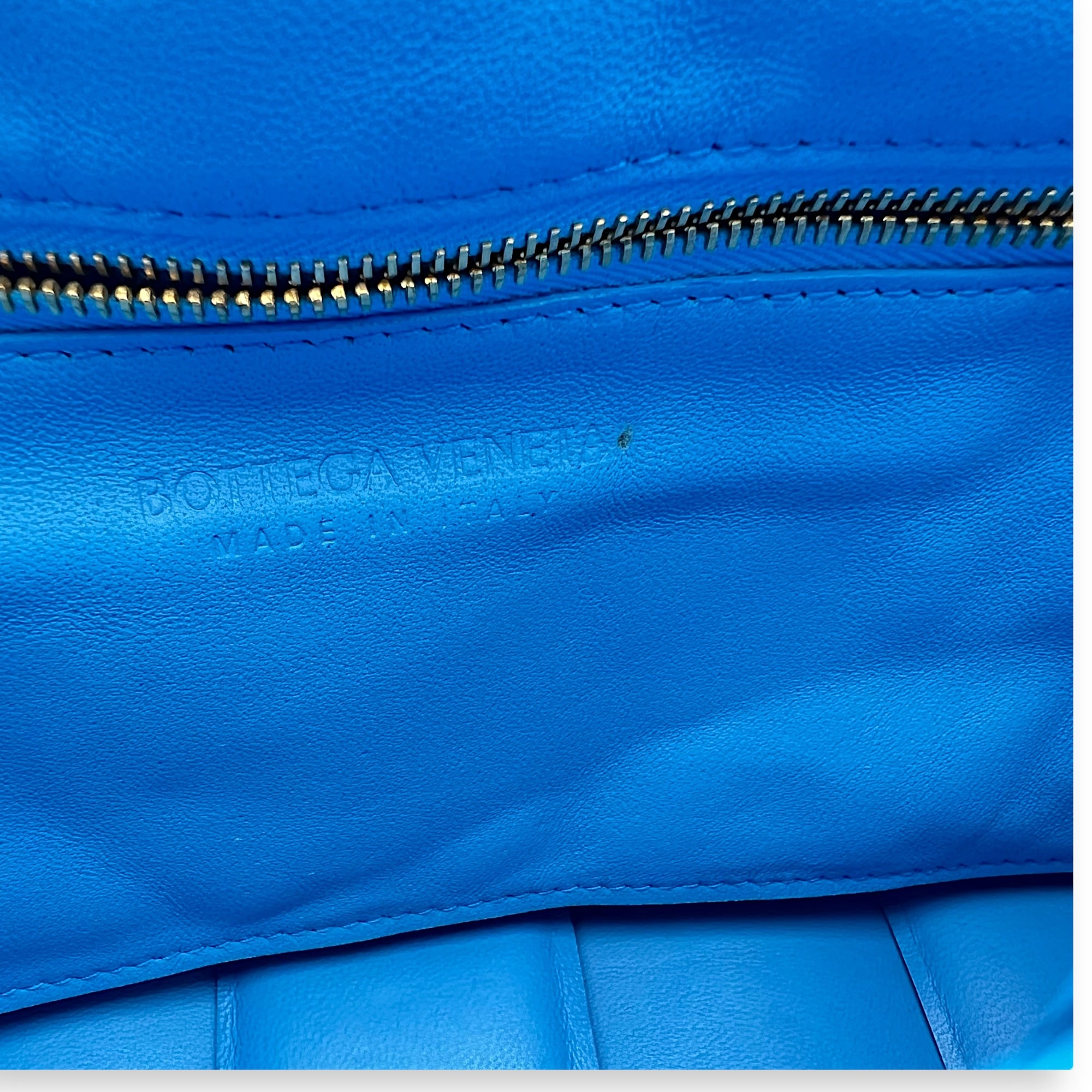 Bottega Veneta Cassette Crossbody Bag Blue in Lambskin, Gold hardware_14