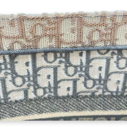 Christian Dior Book Tote Medium Grey Top Handle Bag in Jacquard_14