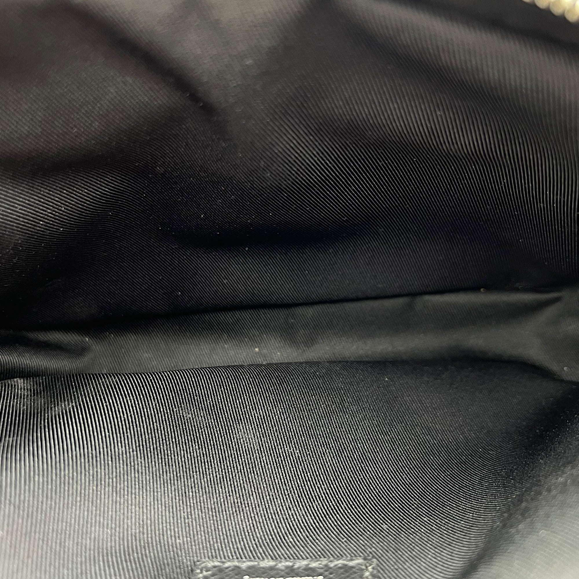 Louis Vuitton Outdoor Black Belt Bag in Taiga Leather, Silver hardware_14