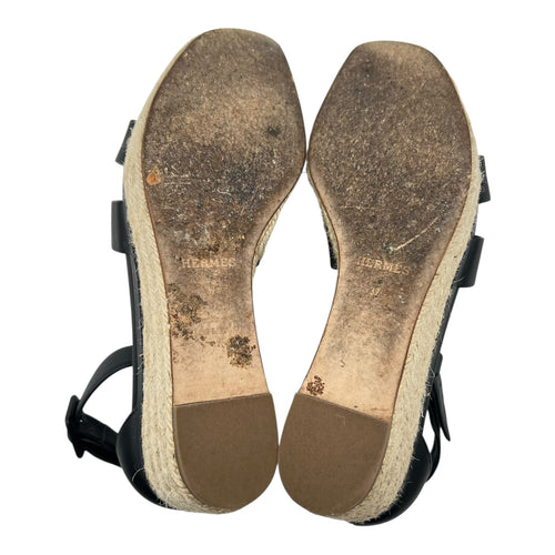 Hermès H Espadrilles Beige in Calfskin_4