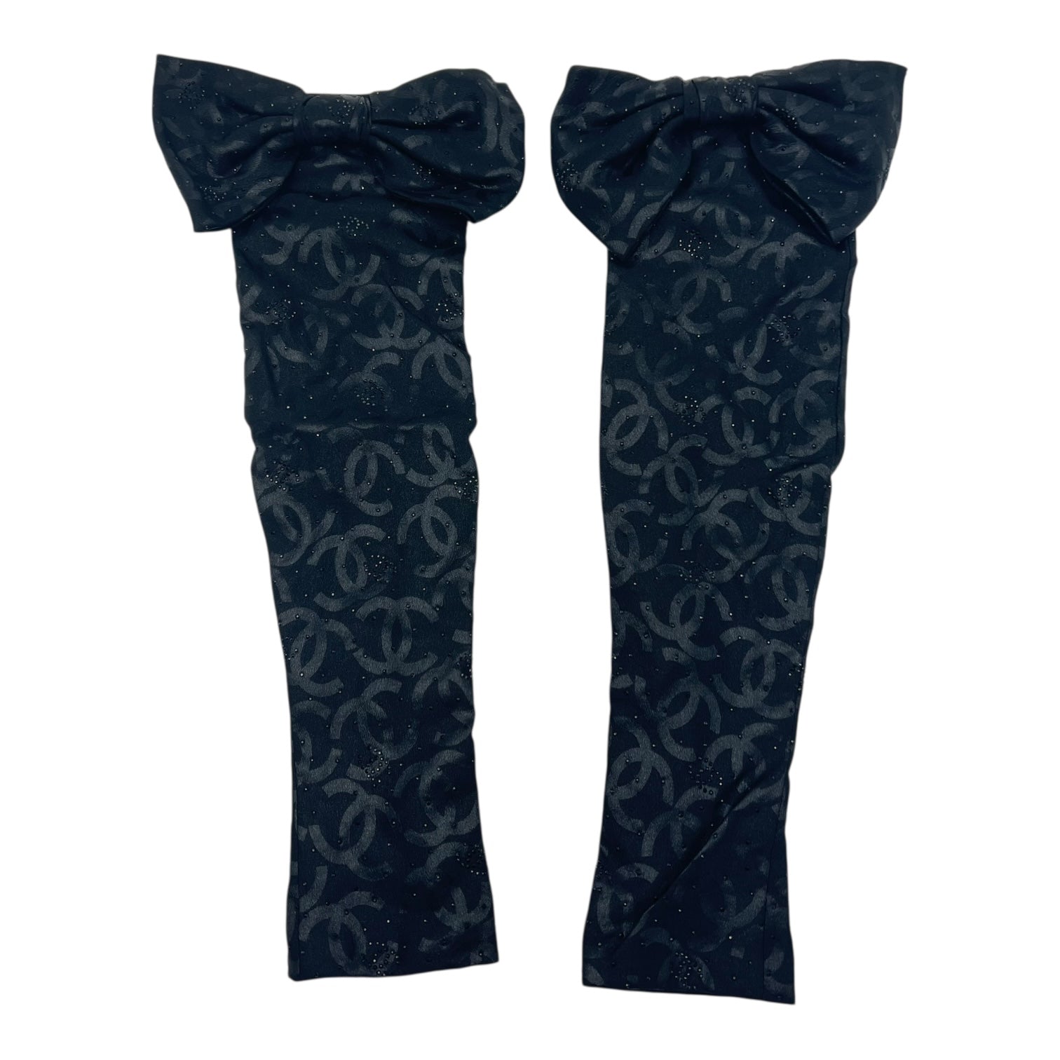 Chanel CC Ribbon arm sleeves Ready-To-Wear Black in Others, black hardware_1
