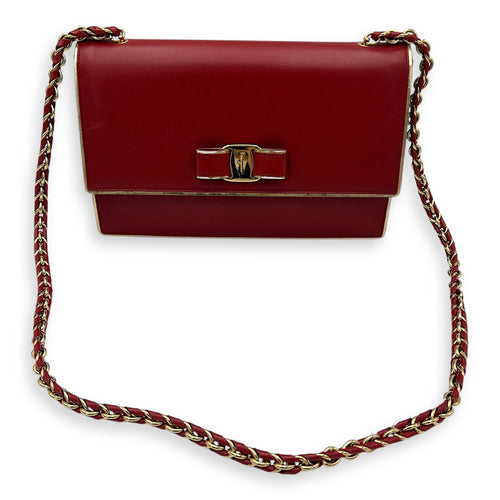 Salvatore Ferragamo Vara Bow Shoulder Bag Red in Calfskin, Gold hardware_17