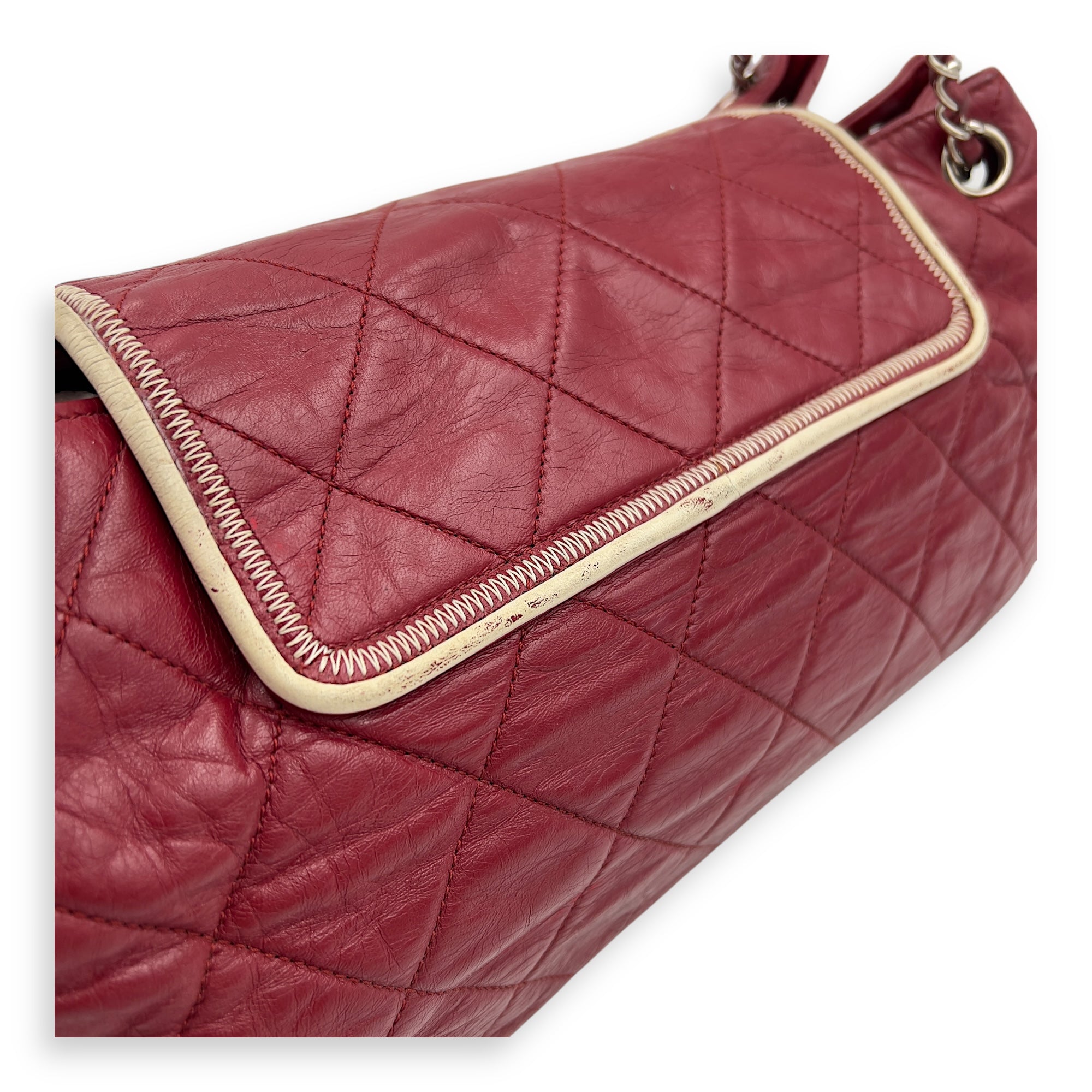 Chanel East West Shoulder Bag Red in Calfskin, Silver hardware_14