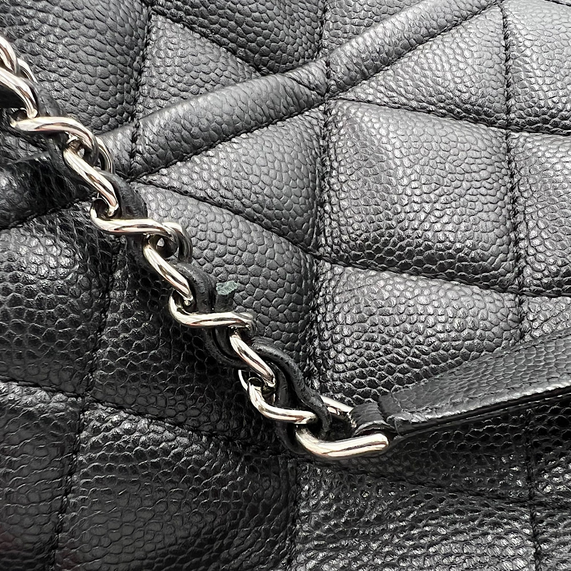 Chanel CC Tote Bag Black in Caviar Leather, Silver hardware_14