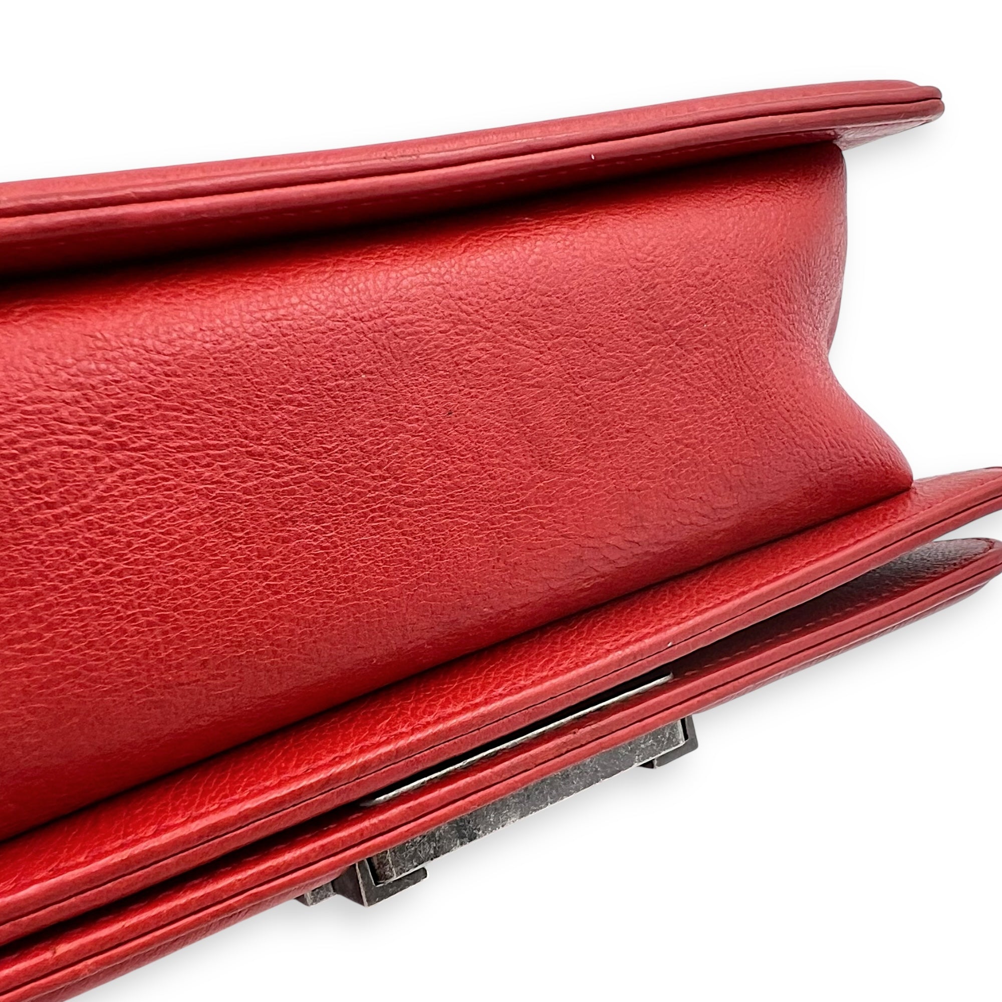 Chanel Boy Shoulder Bag Red in Calfskin, Ruthenium hardware_14