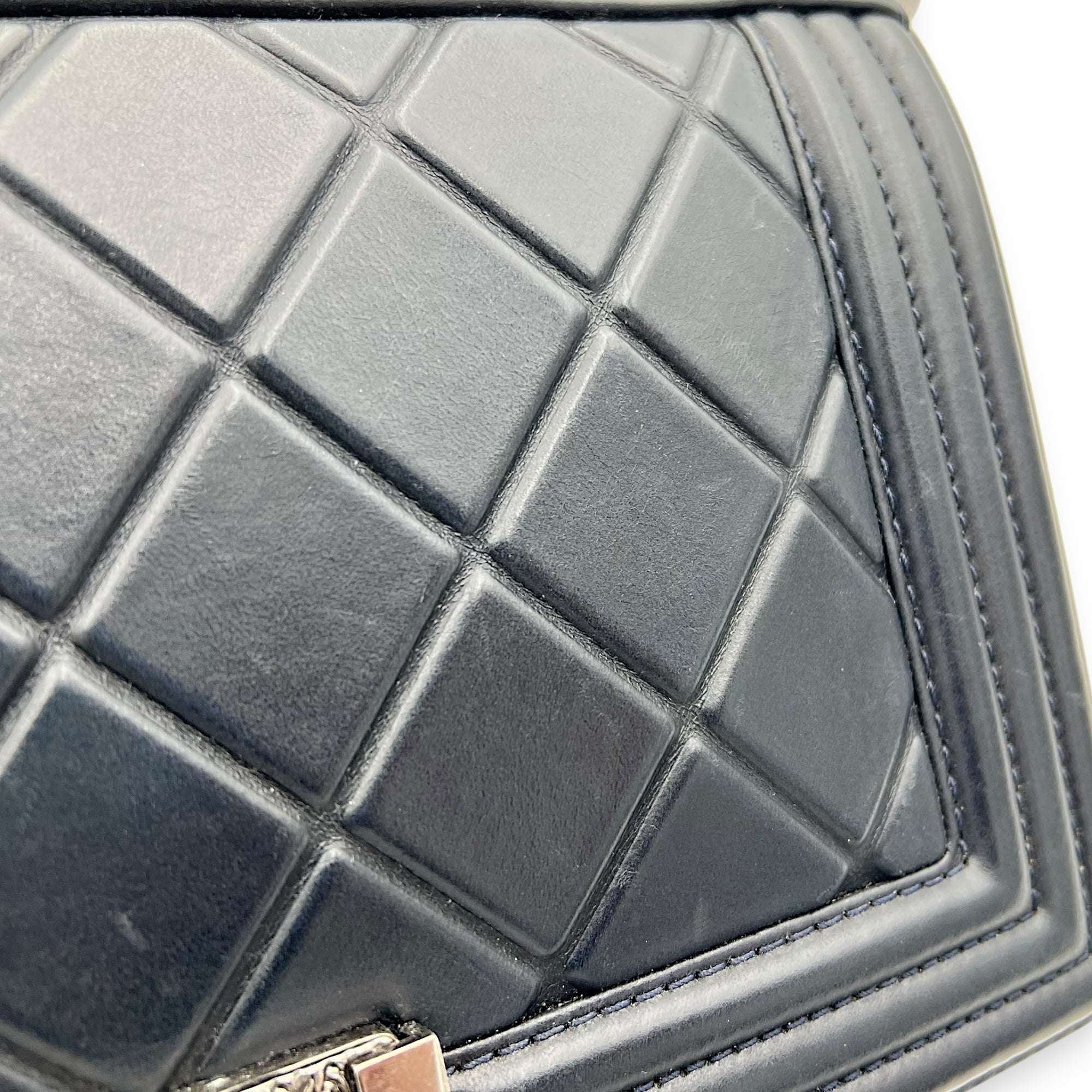 Chanel Boy Medium Blue Shoulder Bag in Lambskin, Ruthenium hardware_14