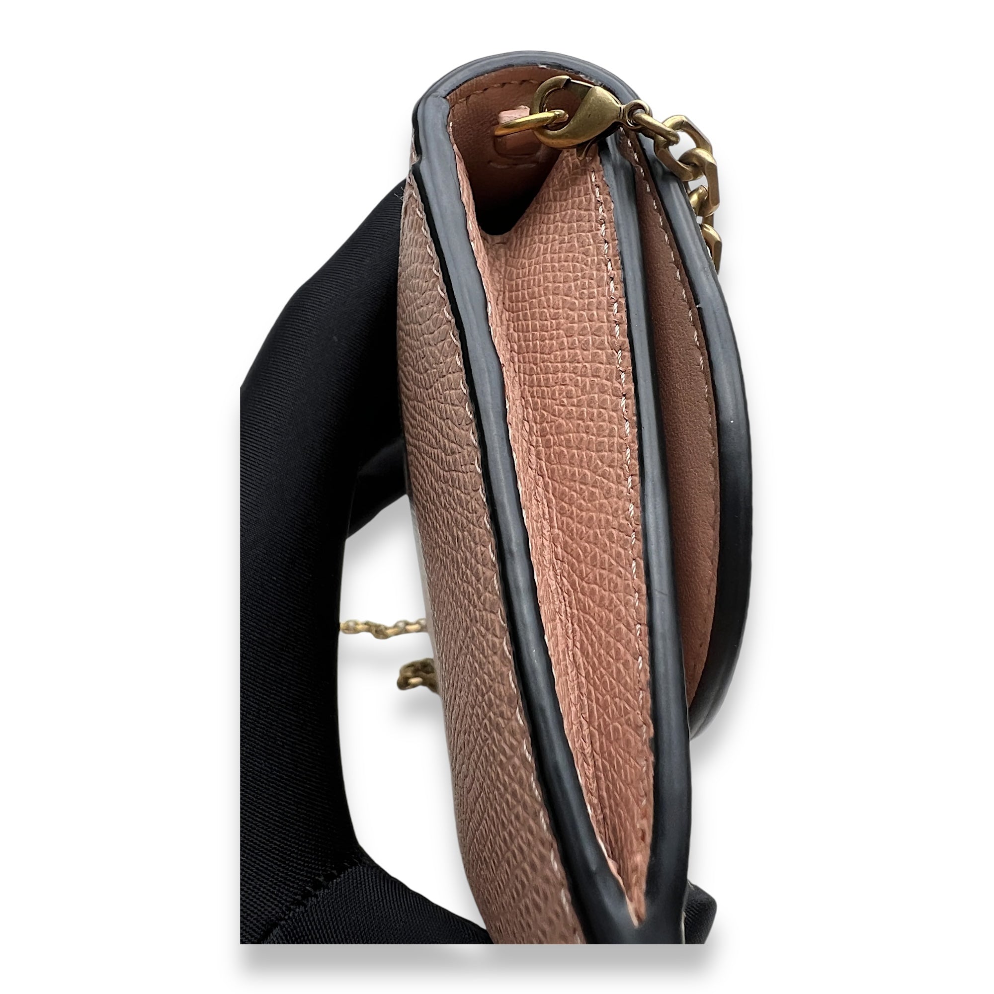 Saddle Beige Wallet On Chain in Calfskin, Gold hardware