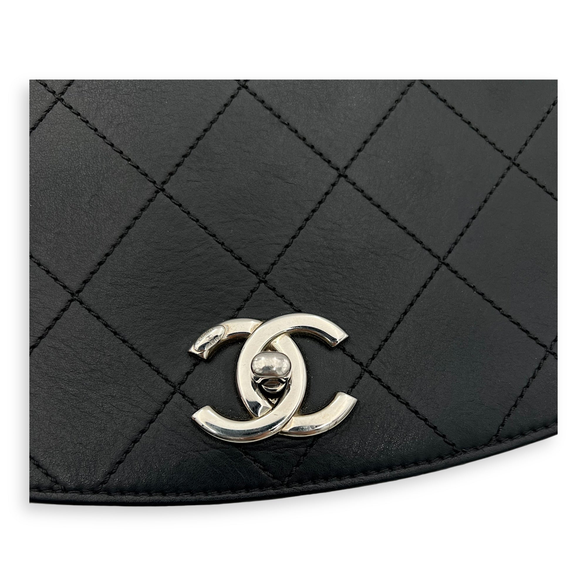 CC Shoulder Bag Black in Calfskin, Silver hardware