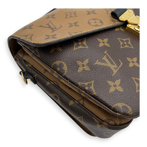 Louis Vuitton Pochette Metis Brown Top Handle Bag in Monogram Coated Canvas, Gold hardware_13