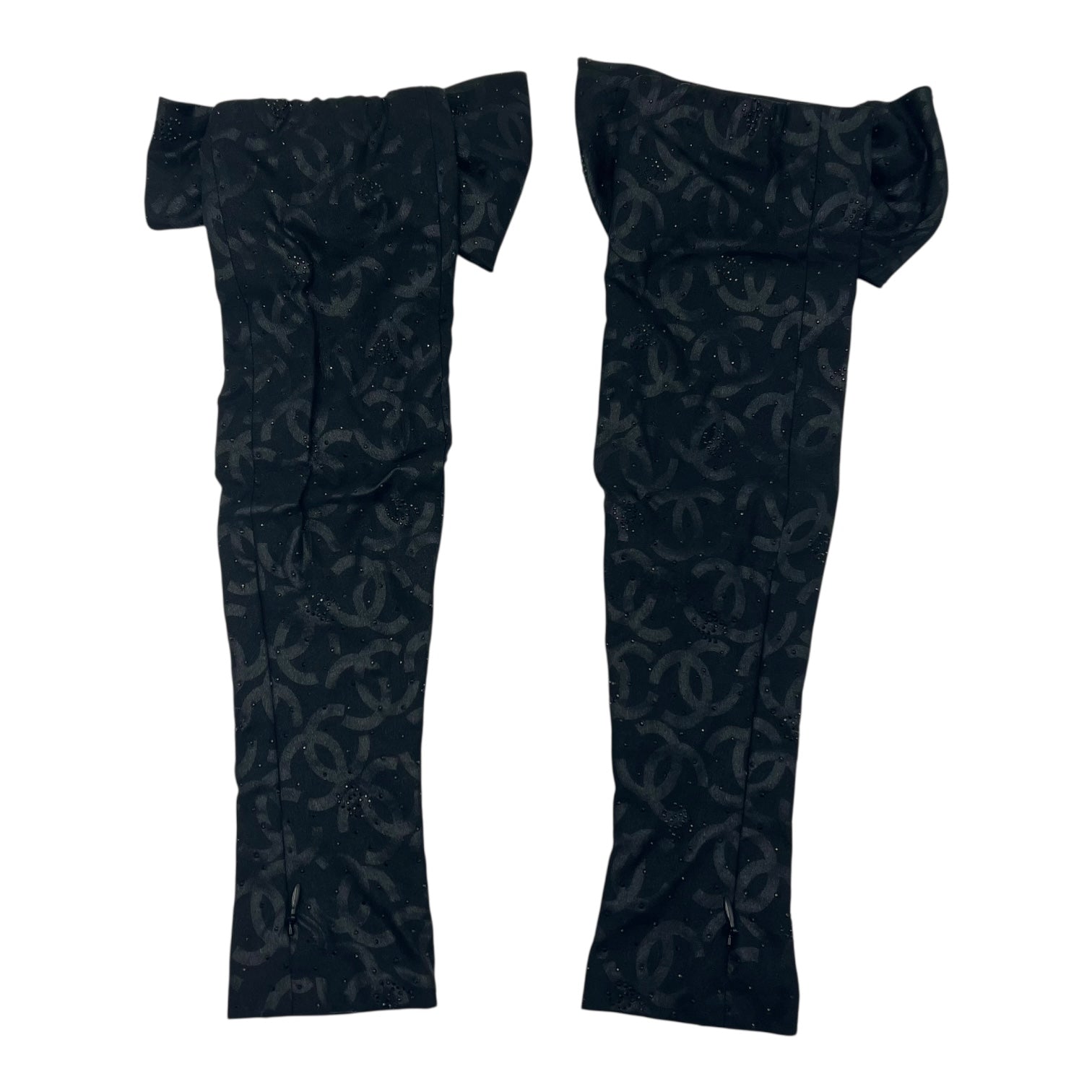 Chanel CC Ribbon arm sleeves Ready-To-Wear Black in Others, black hardware_2