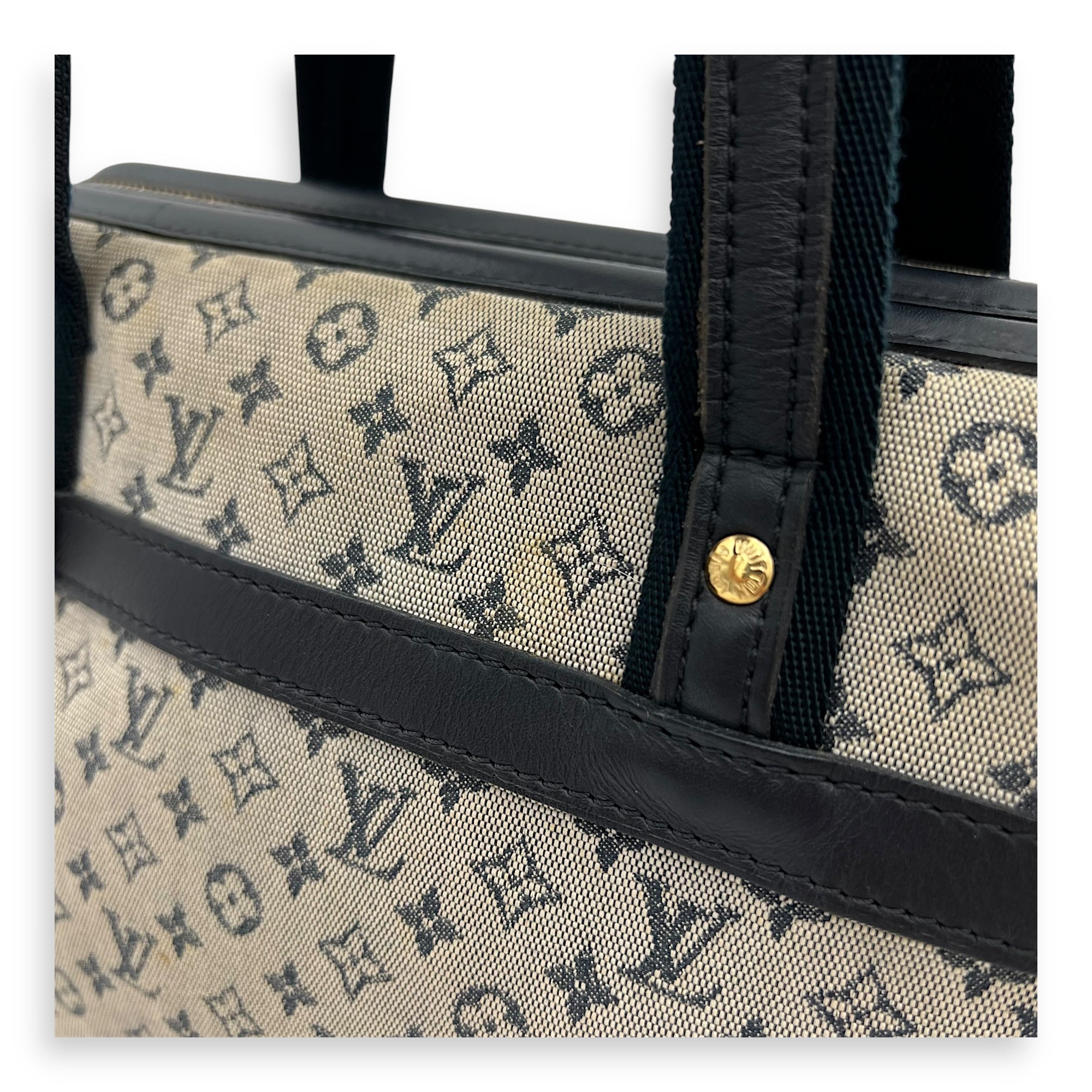 Louis Vuitton Josephine Shoulder Bag Grey in Jacquard, Gold hardware_12
