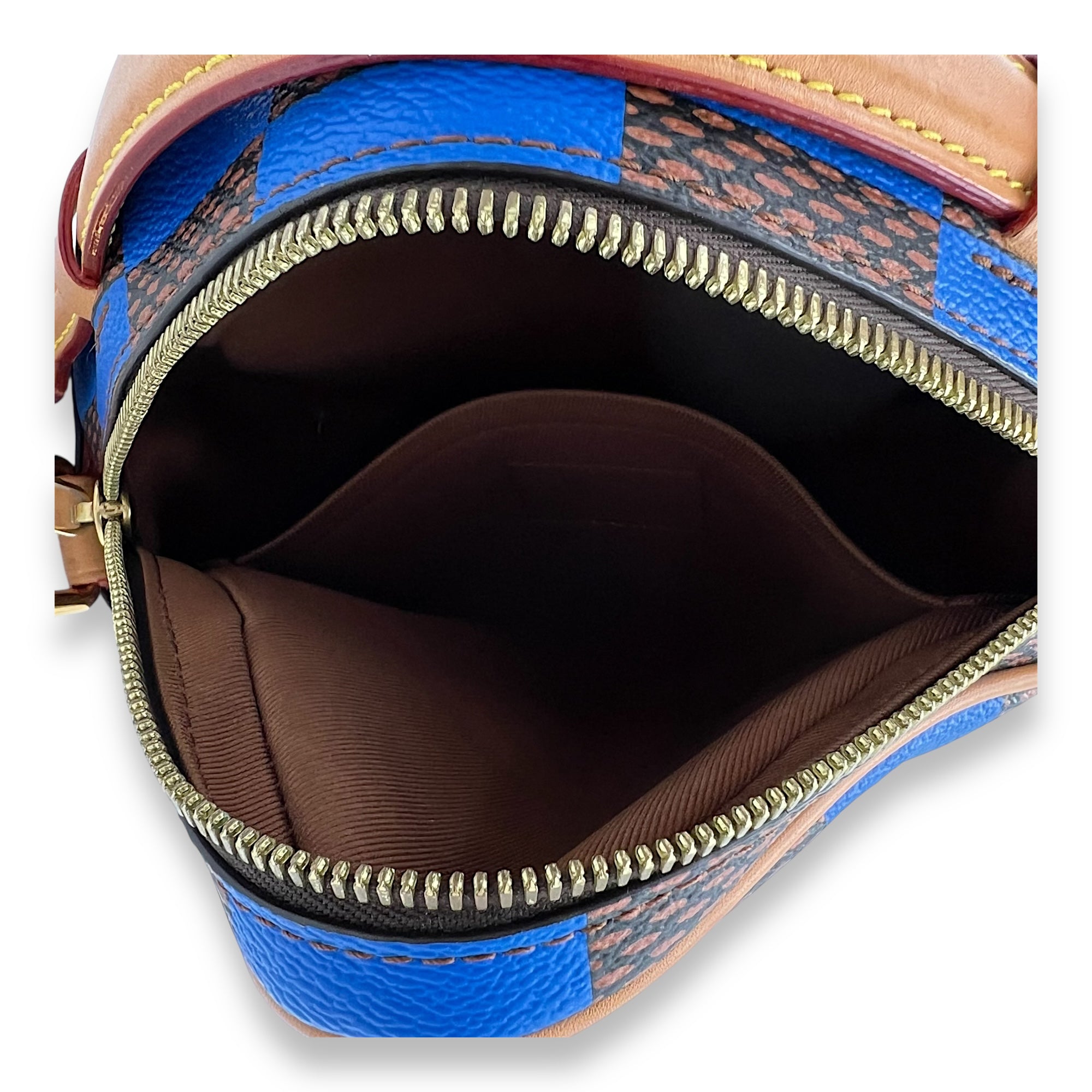 Louis Vuitton Chess Messenger Blue Crossbody Bag in Coated Canvas, Gold hardware_5