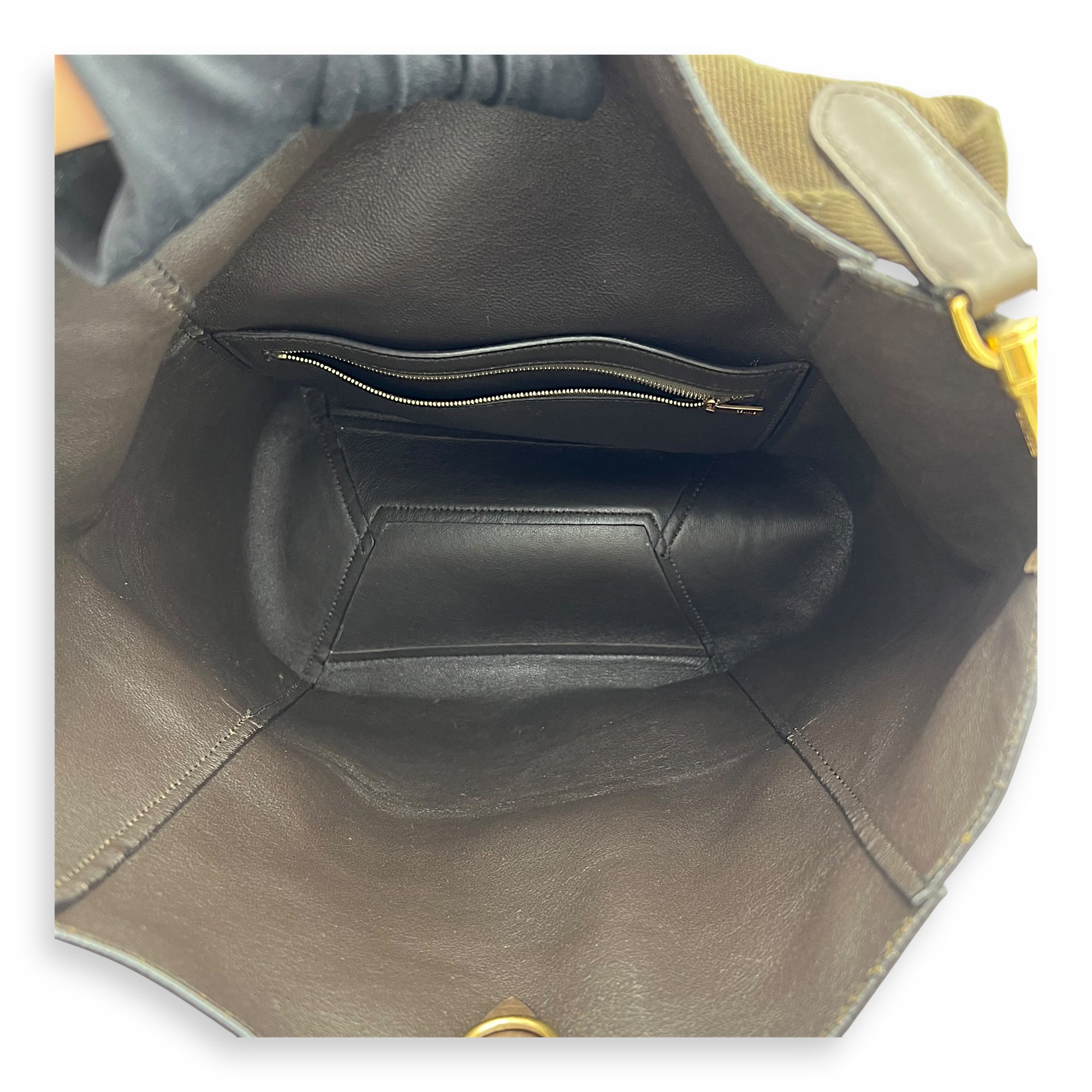 Celine Sangle Shoulder Bag Brown in Calfskin, Gold hardware_6