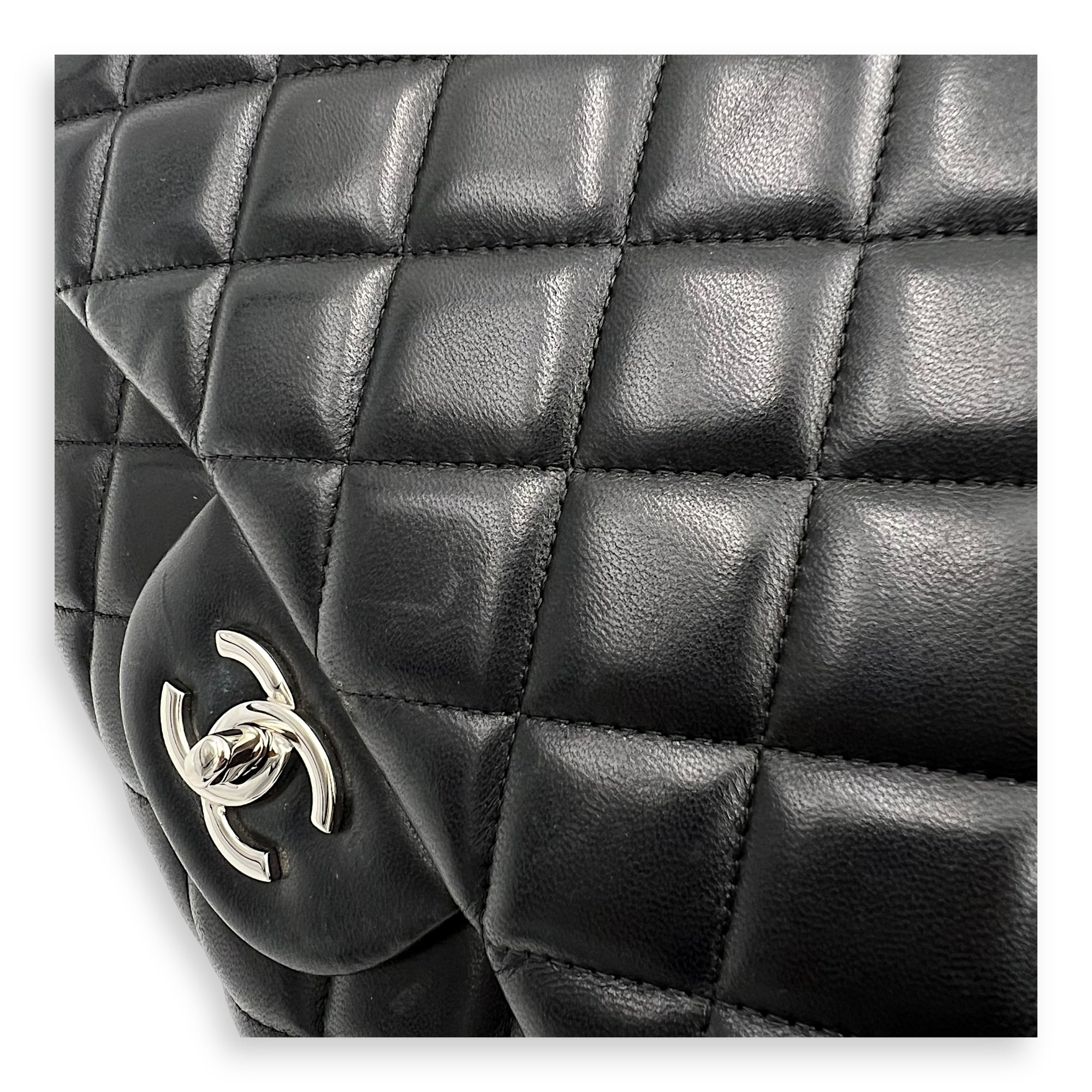 Chanel Classic Maxi Black Shoulder Bag in Lambskin, Silver hardware_15
