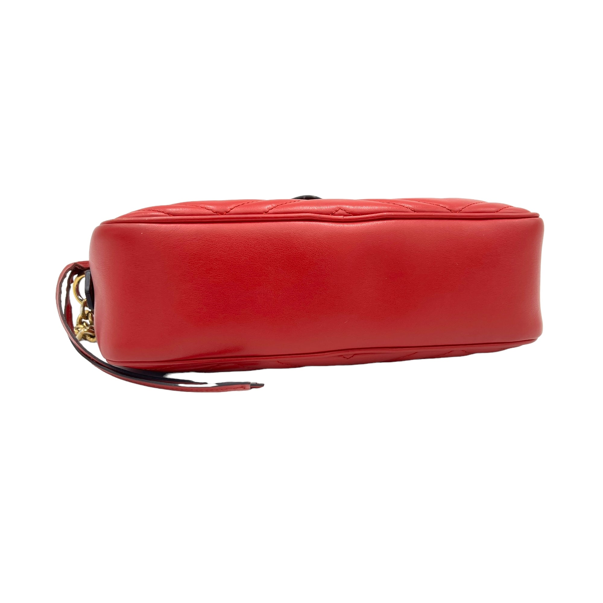 GG Marmont Small Red Crossbody Bag in Calfskin, Gold hardware