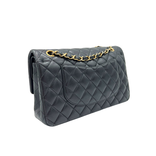 Classic Medium Black Shoulder Bag in Lambskin, Gold hardware