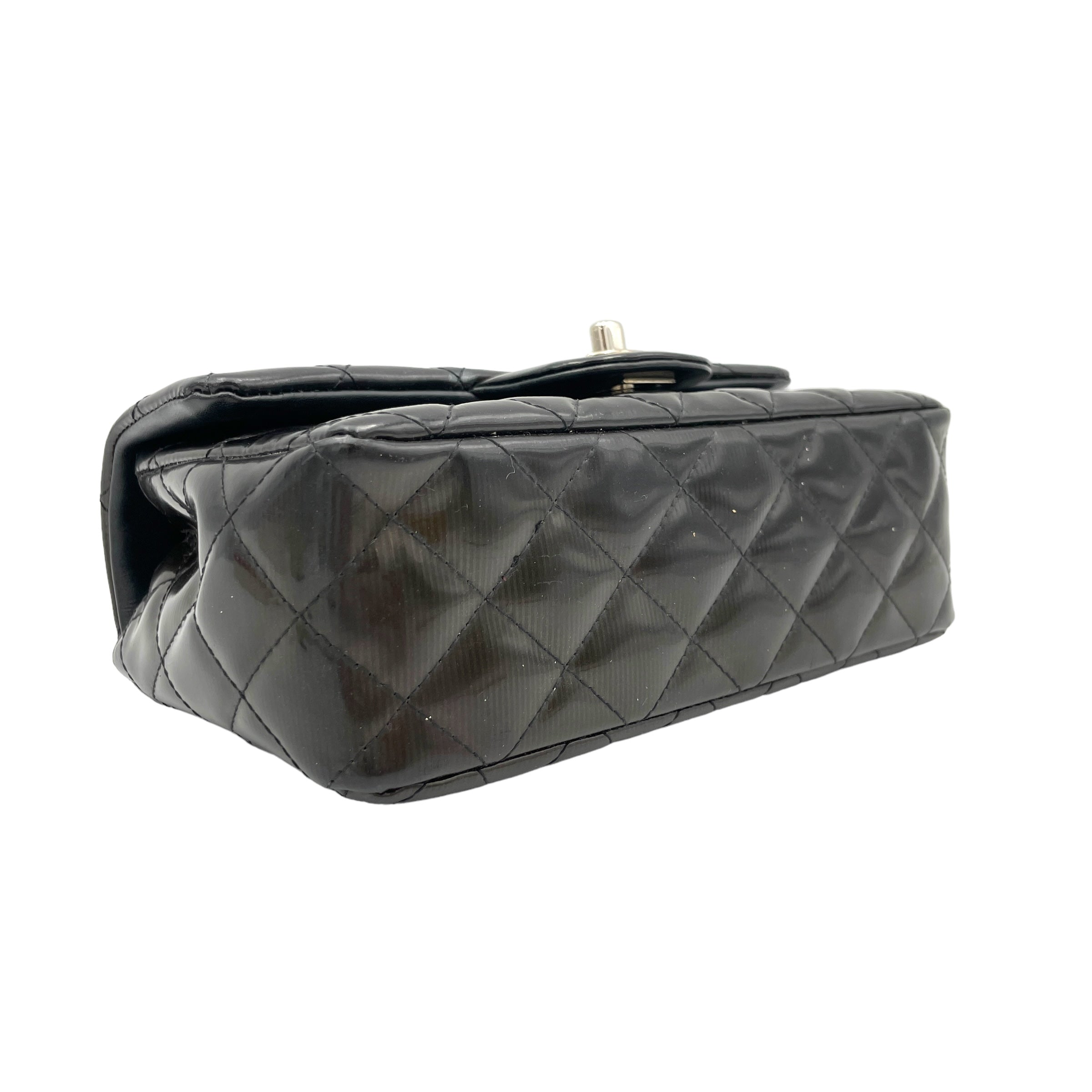 Classic Flap Gradient Black Crossbody Bag in Patent Leather