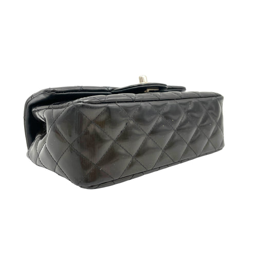 Classic Flap Gradient Black Crossbody Bag in Patent Leather, Silver hardware