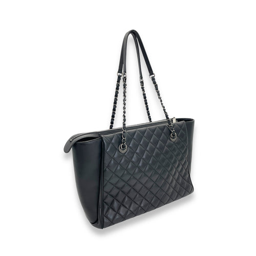 CC Charm Shopping Quilted Black Tote Bag in Lambskin, Ruthenium hardware