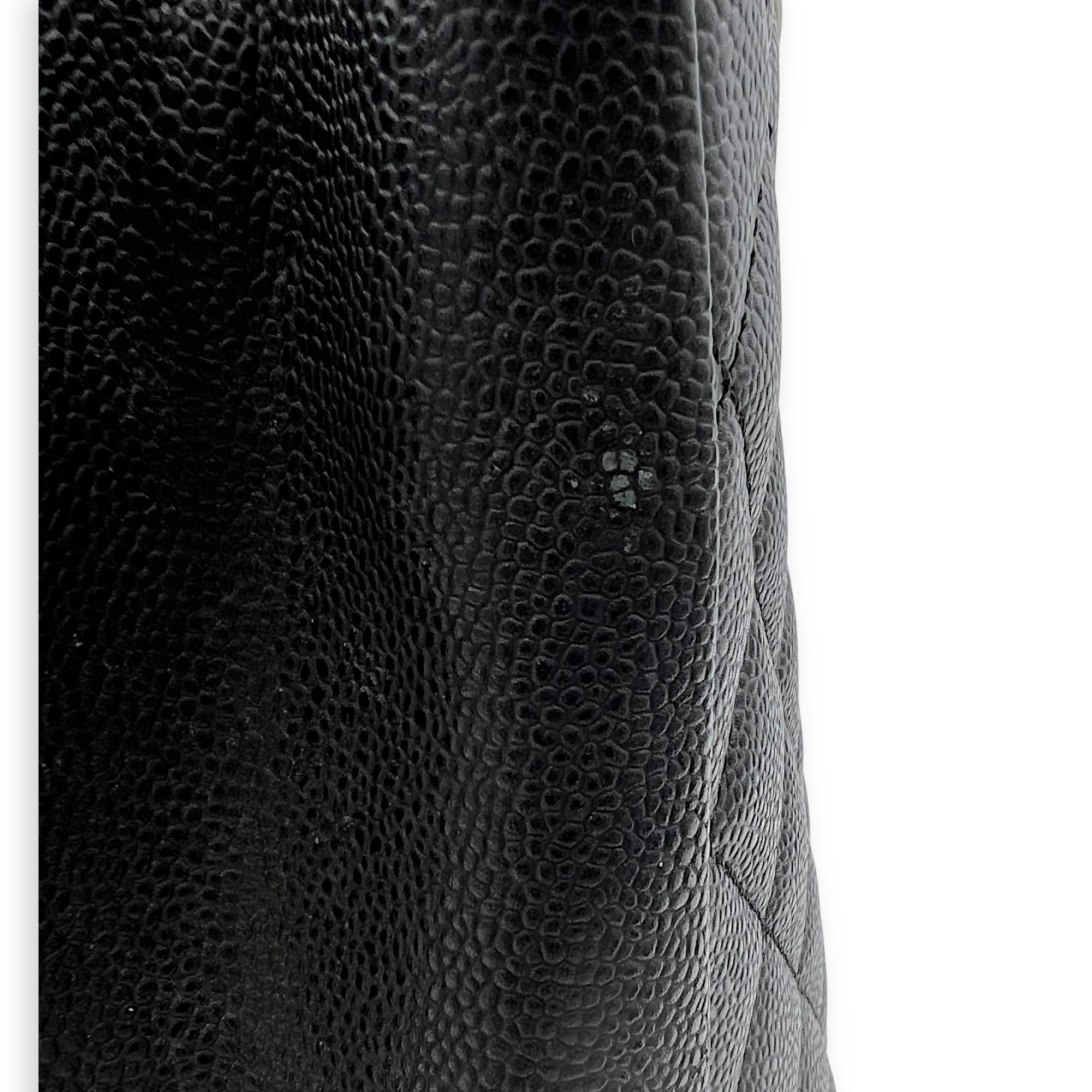 Chanel GST Shoulder Bag Black in Caviar Leather, Silver hardware_16