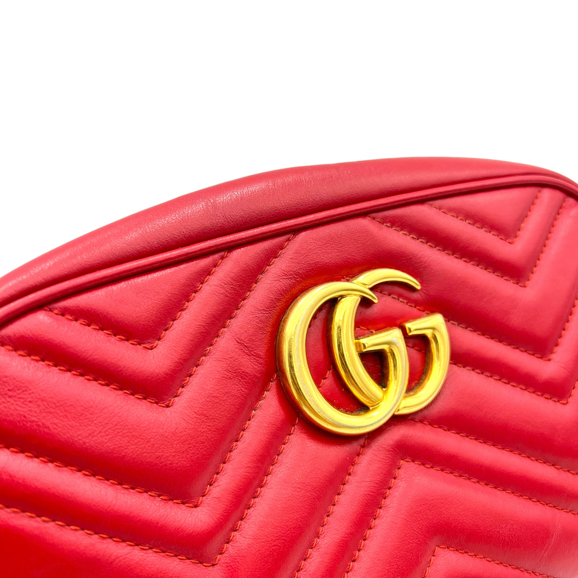 GG Marmont Small Red Crossbody Bag in Calfskin, Gold hardware