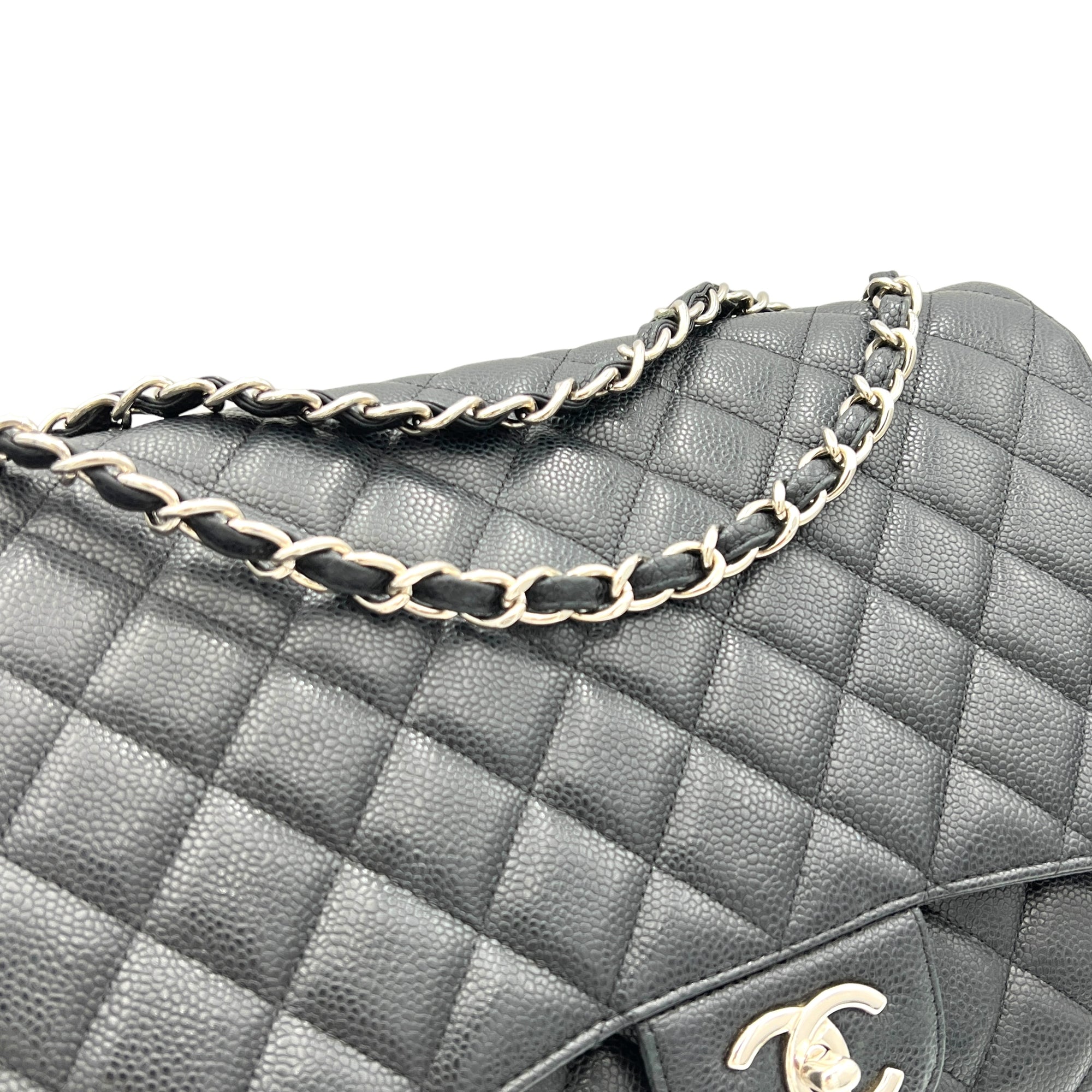 Classic Maxi Black Shoulder Bag in Caviar Leather, Silver hardware