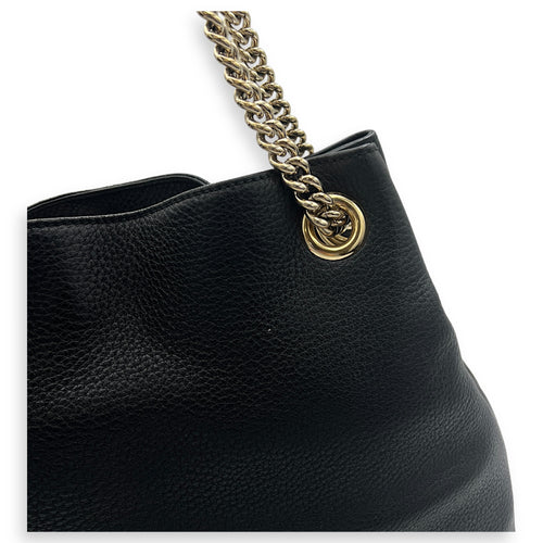 Soho Shoulder Bag Black in Calfskin, Gold hardware