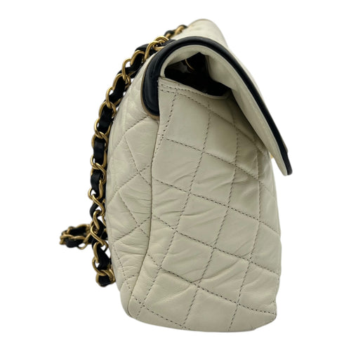 Others Shoulder Bag White in Calfskin, Gold hardware