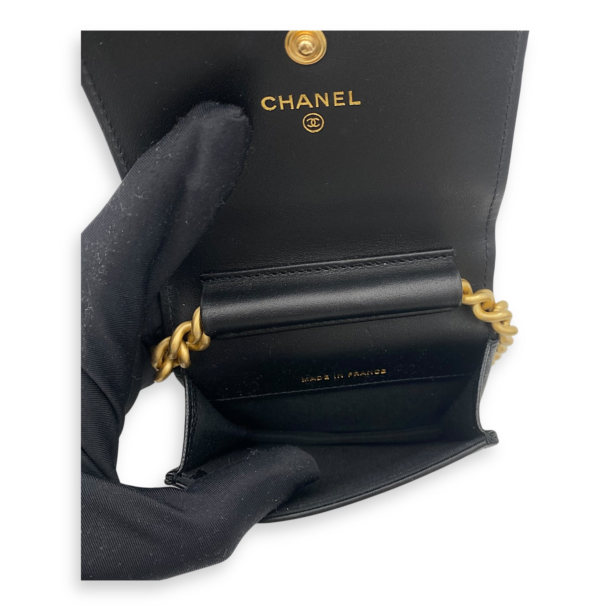 Chanel Boy Belt Bag Black in Caviar Leather, Gold hardware_6