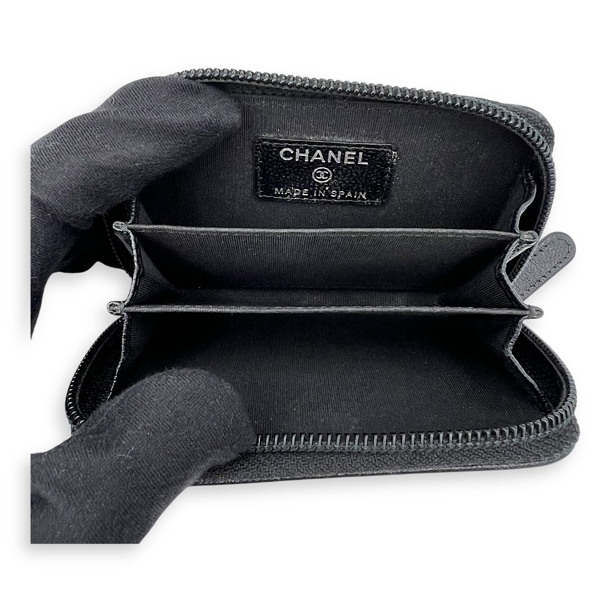 Chanel CC Wallet Black in Caviar Leather, Gold hardware_6