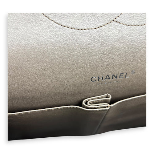 Chanel Classic Shoulder Bag Maxi Green in Caviar Leather, Silver hardware_7
