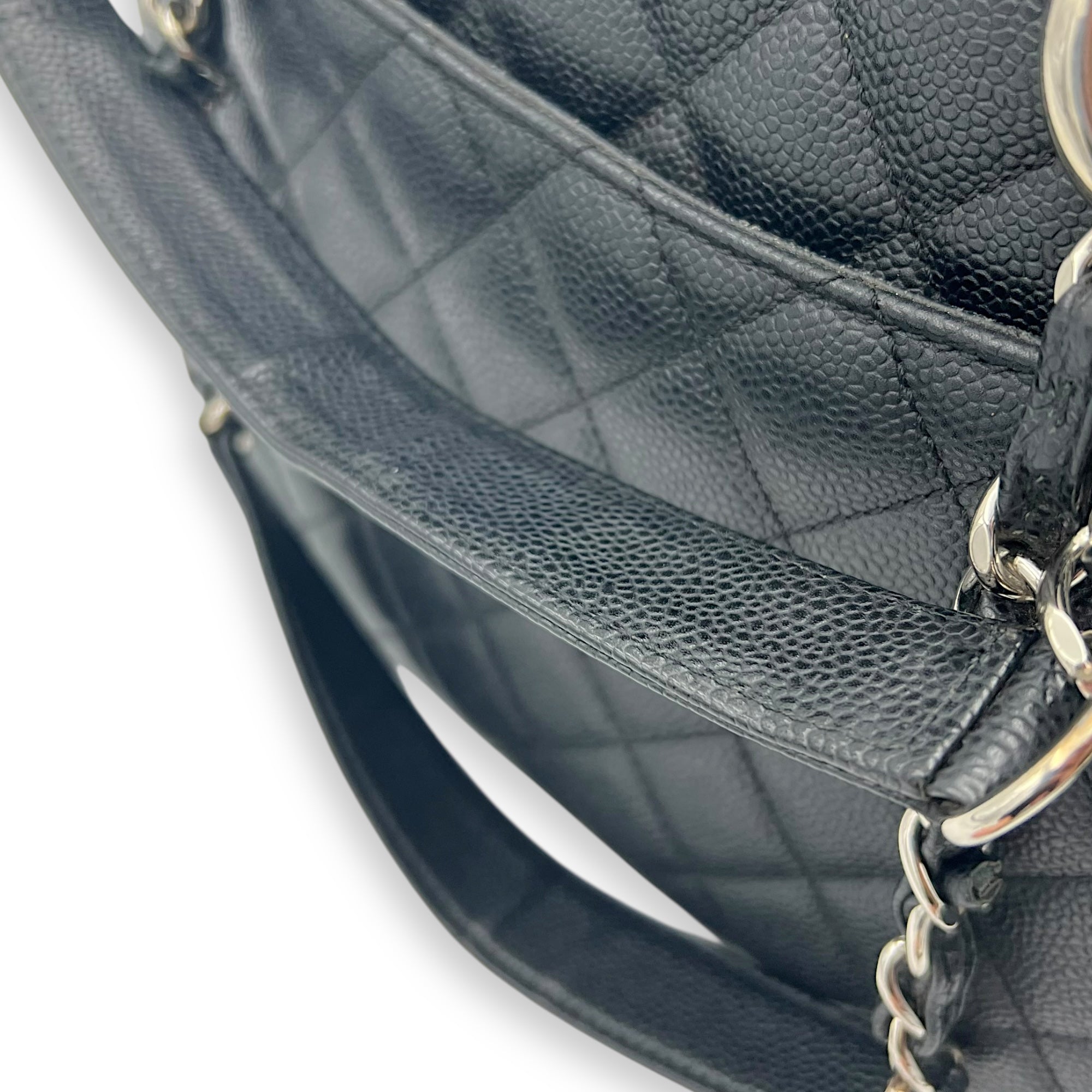 Chanel GST Shoulder Bag Black in Caviar Leather, Silver hardware_17
